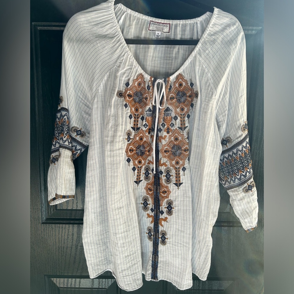 Johnny Was medium M embroidery blouse, pinstripe, lightweight cotton